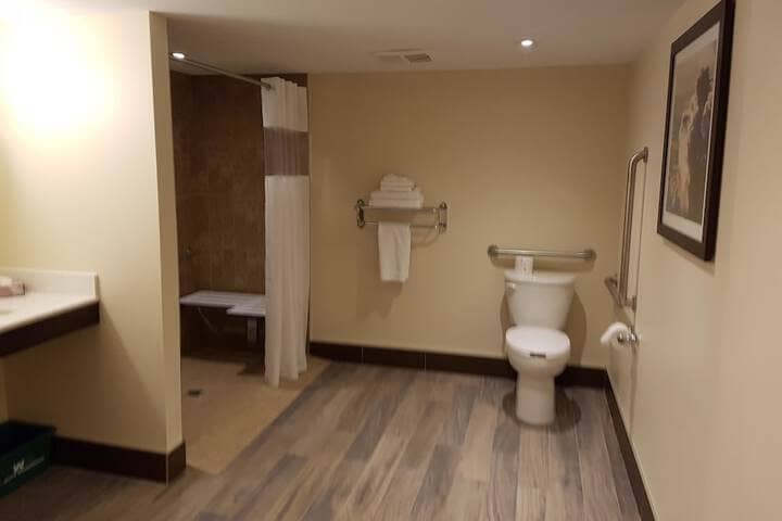 Room 16 of 30