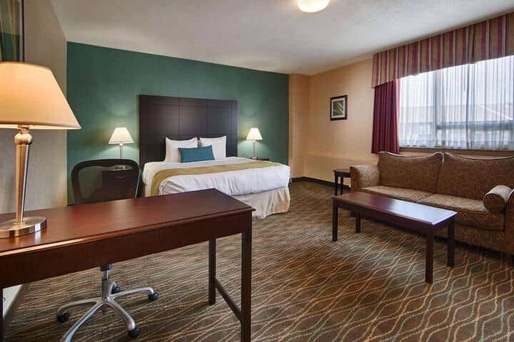 Room 15 of 30